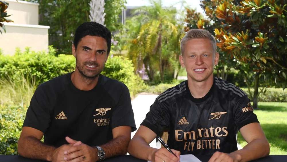 展奠定了基 展奠定了基